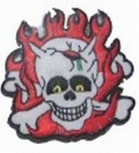 Aufn�her Totenkopf Flammen
